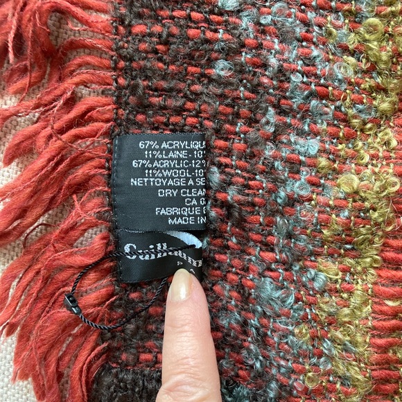 Guillaume de Mons Wool Blend Scarf, Multicolor, Fringes, Paris France - Picture 4 of 4